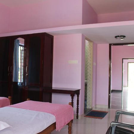 Puthenchirayil Homestay Thiruvananthapuram Exteriér fotografie